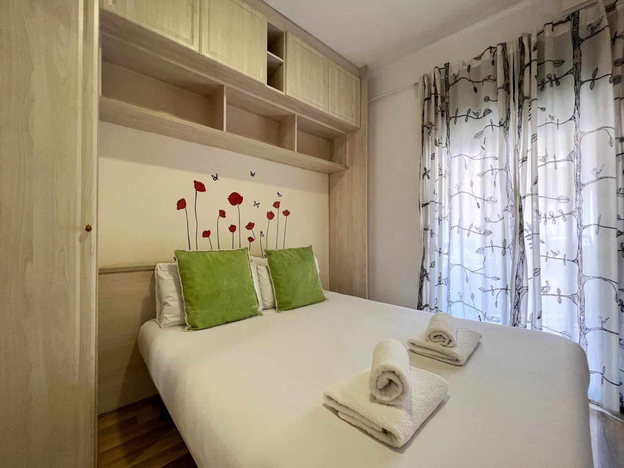 Stay U-Nique Apartments Sardenya II Барселона Экстерьер фото
